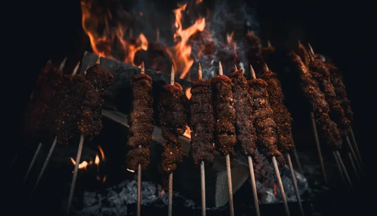 Melhores churrascarias de Florianópolis: 10 opções imperdíveis para saborear!