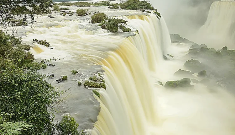 Melhores guias turísticos de Foz do Iguaçu: Top 10 essenciais para sua visita